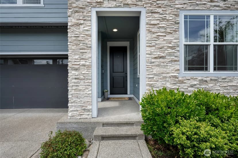 Property photo for 27015 235th Place Se, Maple Valley photo 2