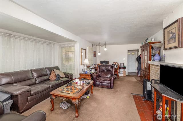 Property photo for 2159 52nd Avenue Sw, Seattle photo 5