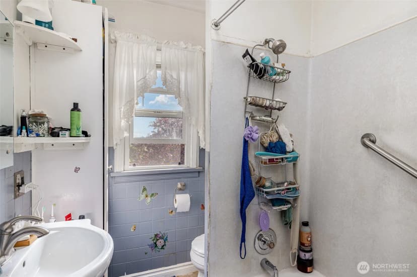 Property photo for 2159 52nd Avenue Sw, Seattle photo 15