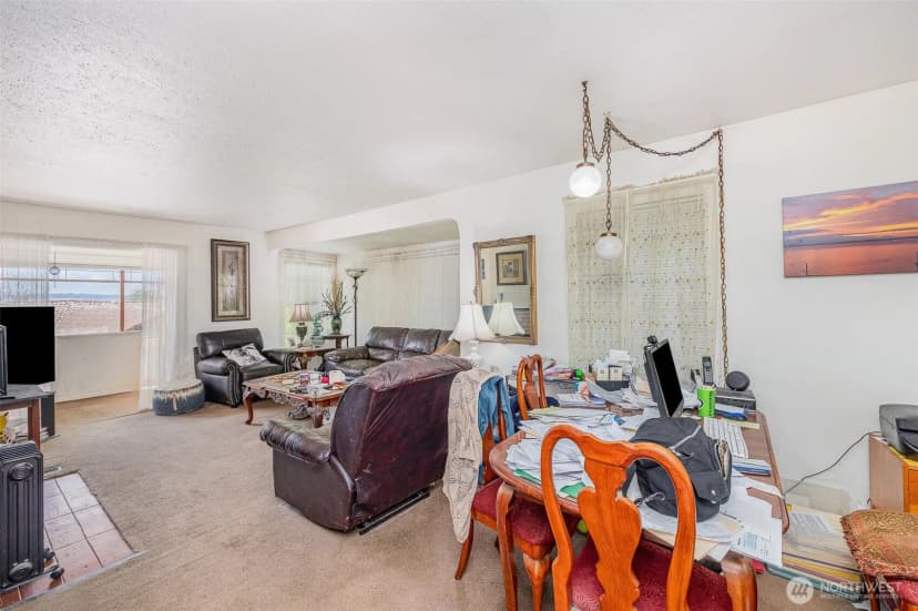 Property photo for 2159 52nd Avenue Sw, Seattle photo 4