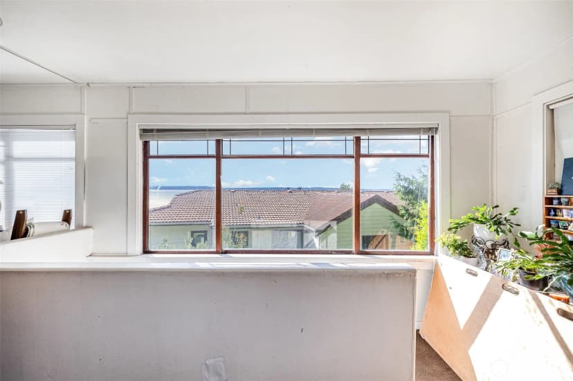 Property photo for 2159 52nd Avenue Sw, Seattle photo 17