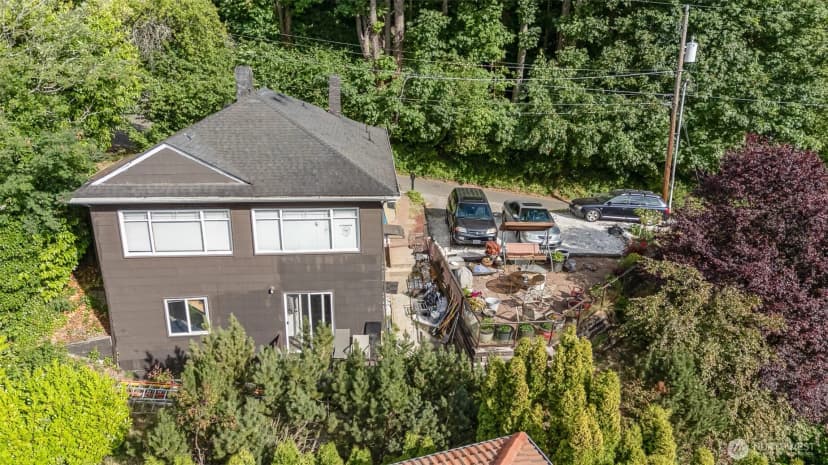 Property photo for 2159 52nd Avenue Sw, Seattle photo 31