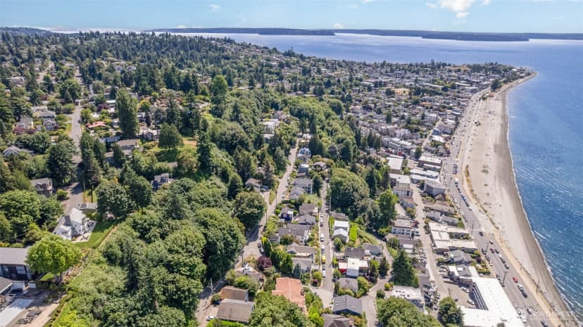 Property photo for 2159 52nd Avenue Sw, Seattle photo 29