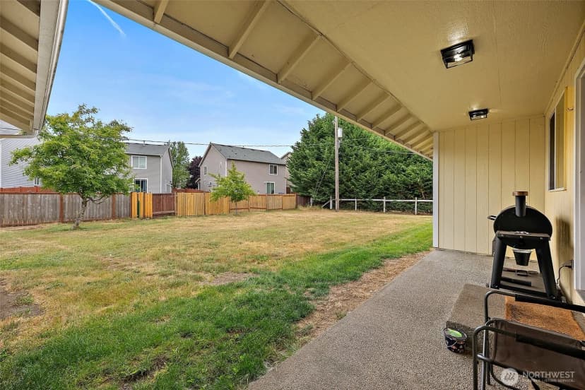 Property photo for 1815 181st St E, Spanaway photo 31