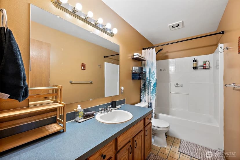 Property photo for 1815 181st St E, Spanaway photo 21