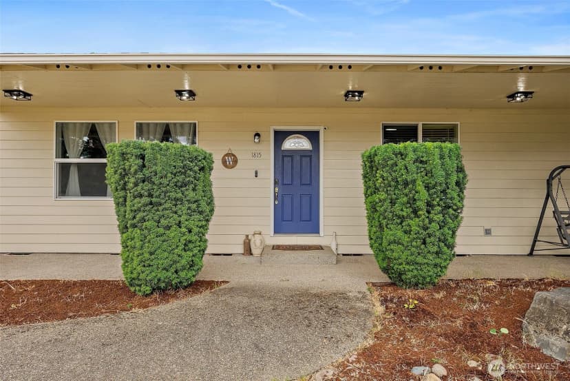 Property photo for 1815 181st St E, Spanaway photo 5