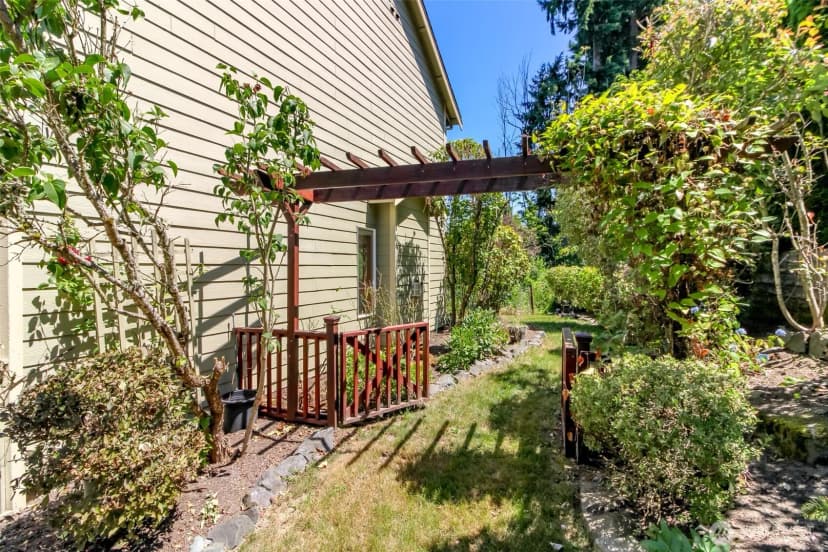 Property photo for 1709 7th Street Pl Se, Puyallup photo 28