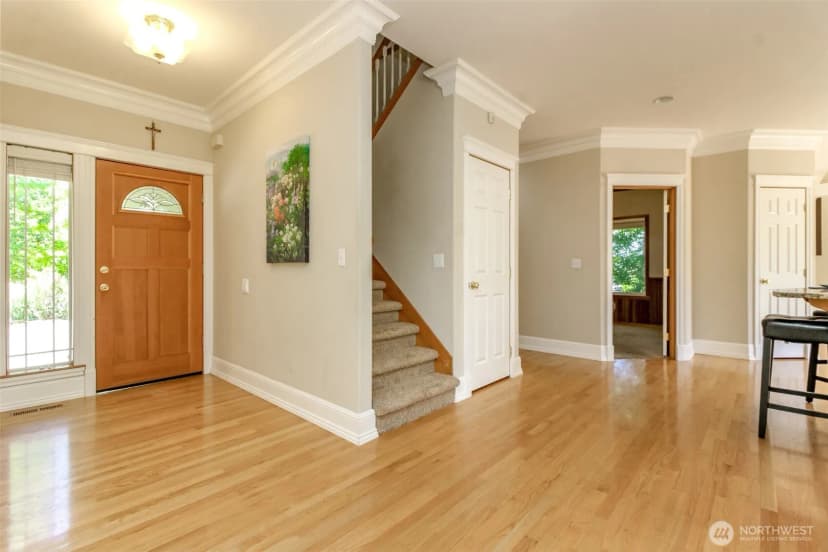 Property photo for 1709 7th Street Pl Se, Puyallup photo 2