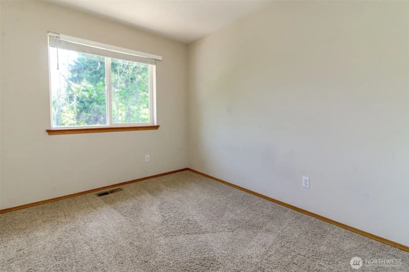 Property photo for 1709 7th Street Pl Se, Puyallup photo 24