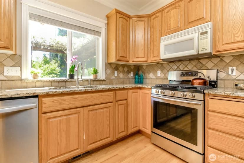 Property photo for 1709 7th Street Pl Se, Puyallup photo 10