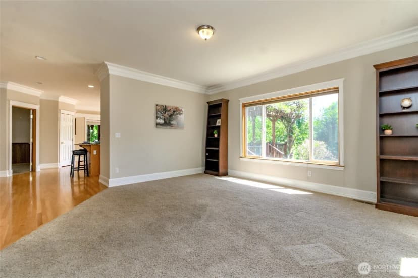 Property photo for 1709 7th Street Pl Se, Puyallup photo 6
