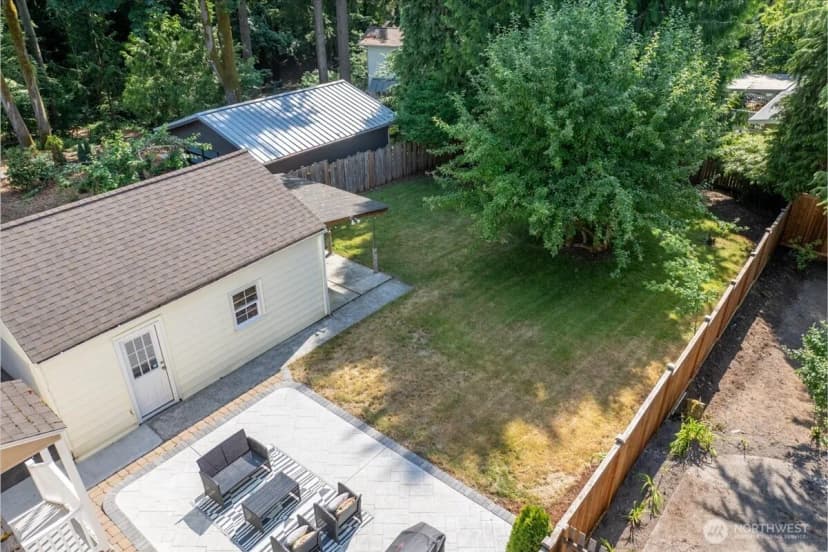 Property photo for 2321 Ne 127th Street, Seattle photo 35