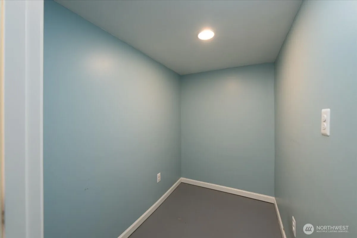 Property photo for 2321 Ne 127th Street, Seattle photo 15