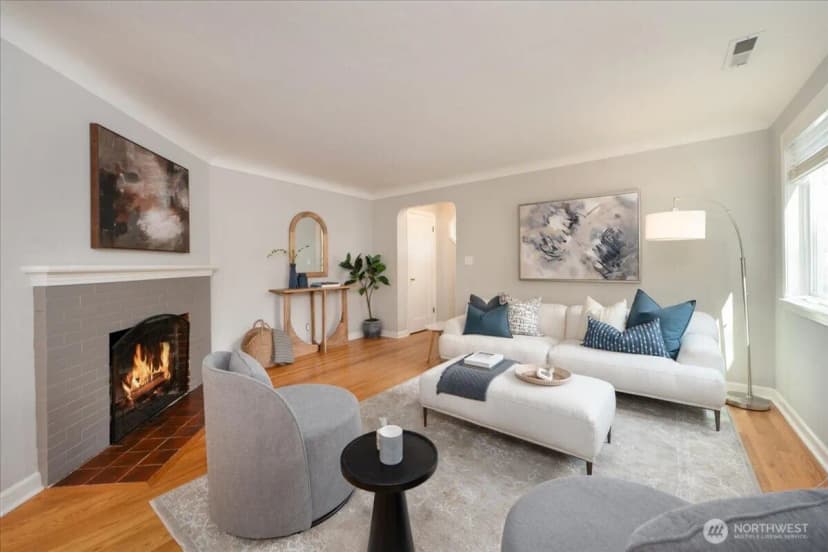 Property photo for 2321 Ne 127th Street, Seattle photo 5