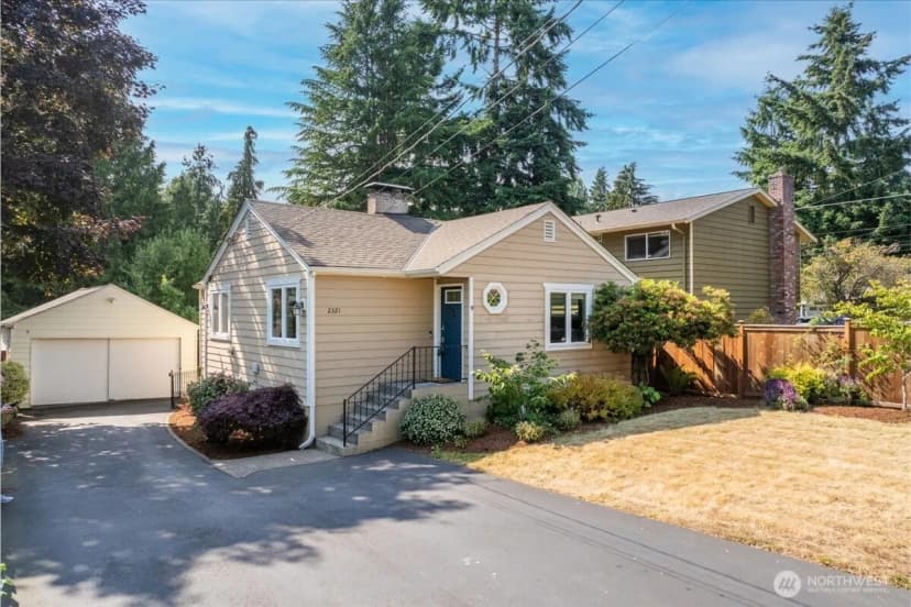 Property photo for 2321 Ne 127th Street, Seattle photo 32