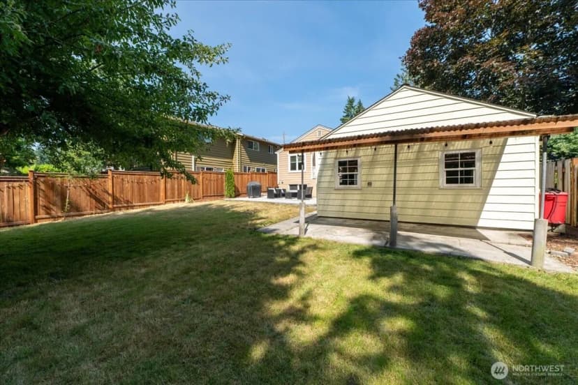 Property photo for 2321 Ne 127th Street, Seattle photo 27