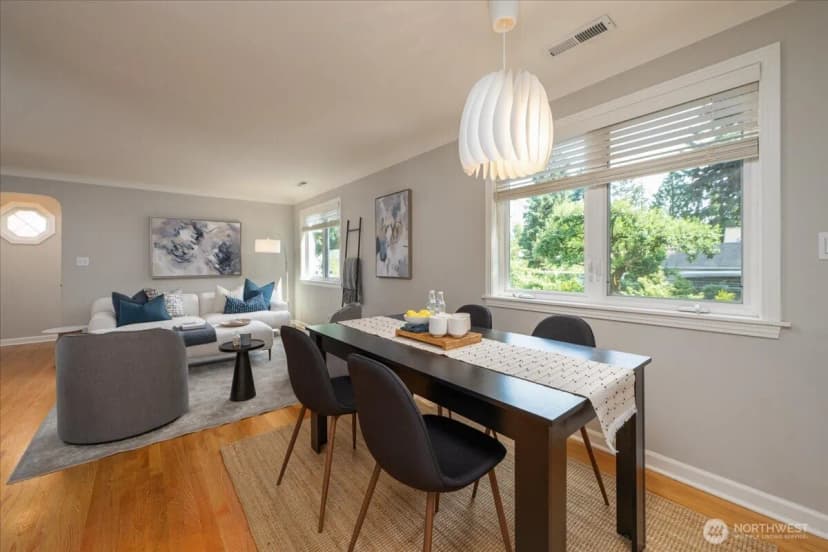 Property photo for 2321 Ne 127th Street, Seattle photo 8