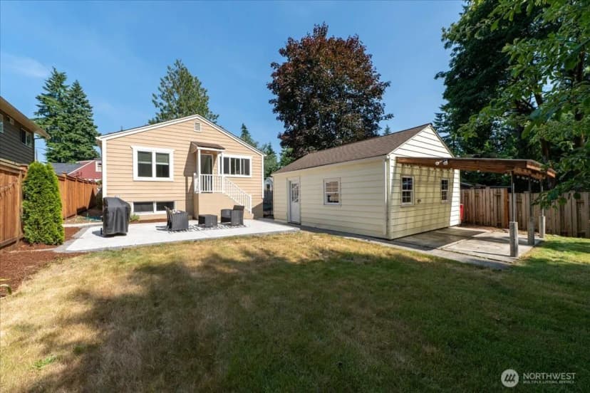 Property photo for 2321 Ne 127th Street, Seattle photo 30