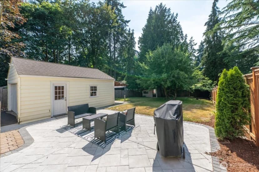 Property photo for 2321 Ne 127th Street, Seattle photo 31