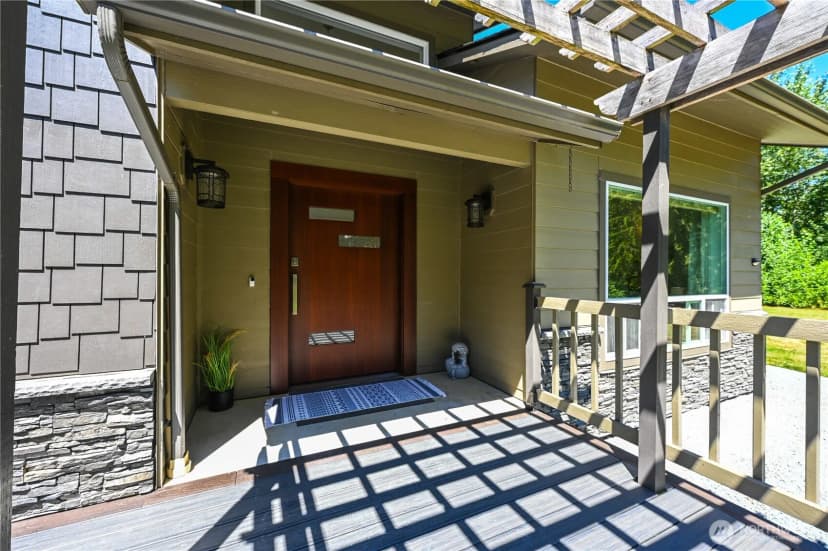 Property photo for 9912 121st Avenue Ne, Lake Stevens