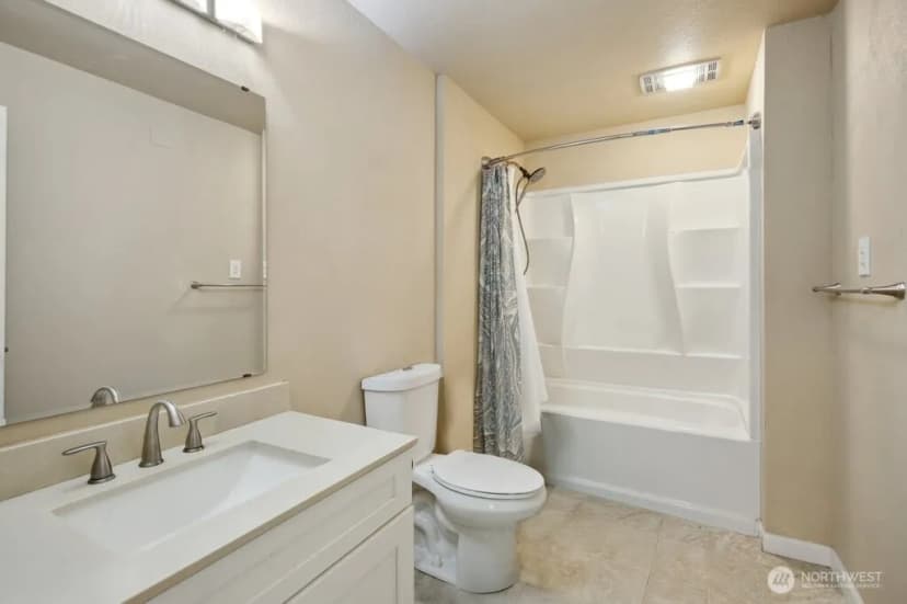 Property photo for 1111 Garrison Avenue, Port Orchard photo 14