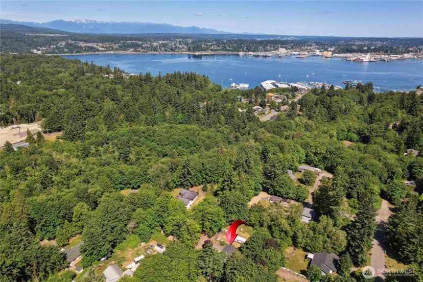 Property photo for 1111 Garrison Avenue, Port Orchard photo 31