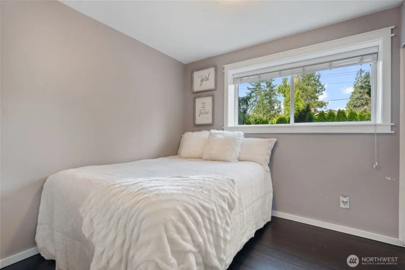Property photo for 15921 68th Avenue W, Edmonds photo 25