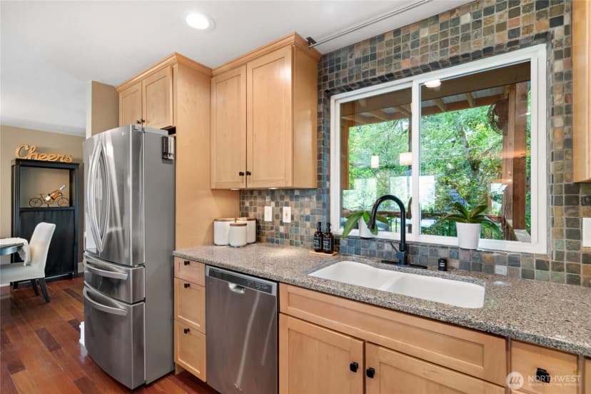 Property photo for 15921 68th Avenue W, Edmonds photo 10