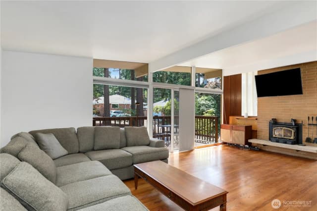 Property photo for 20405 1st Avenue S, Normandy Park photo 3