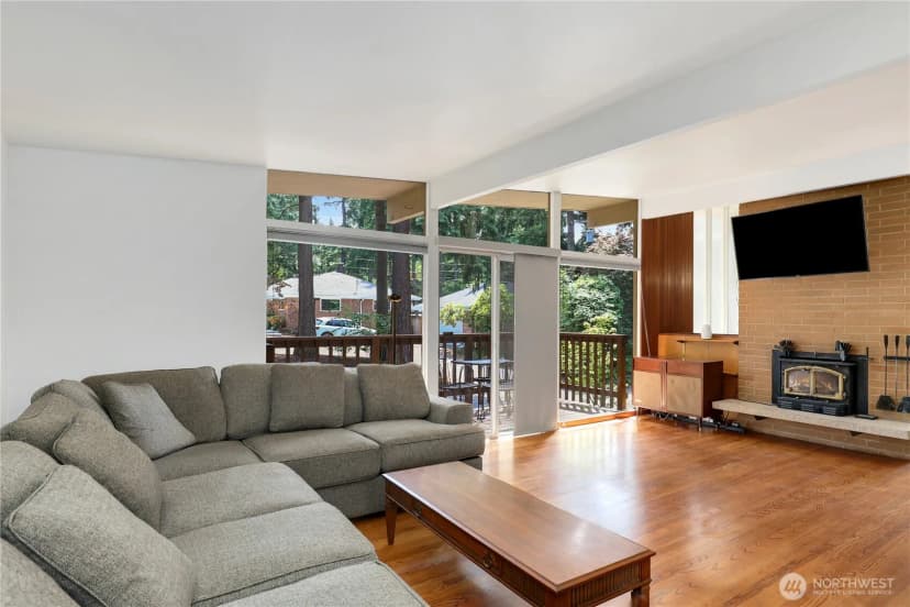 Property photo for 20405 1st Avenue S, Normandy Park photo 3