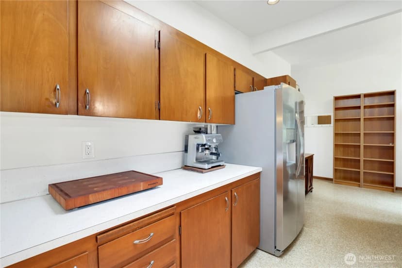 Property photo for 20405 1st Avenue S, Normandy Park photo 8
