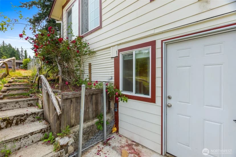 Property photo for 212 Euclid Avenue, Shelton photo 32