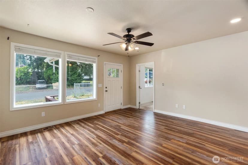 Property photo for 212 Euclid Avenue, Shelton photo 9
