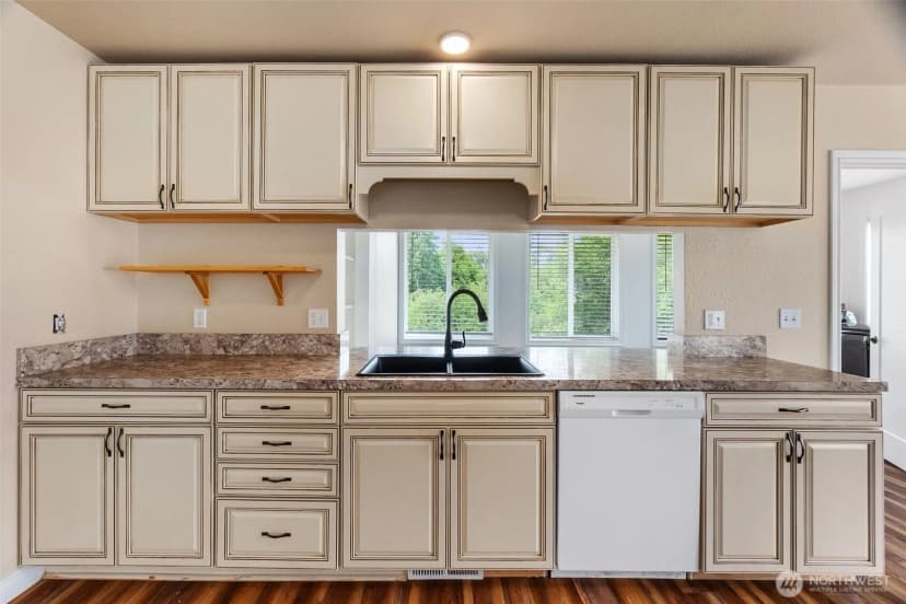Property photo for 212 Euclid Avenue, Shelton photo 13