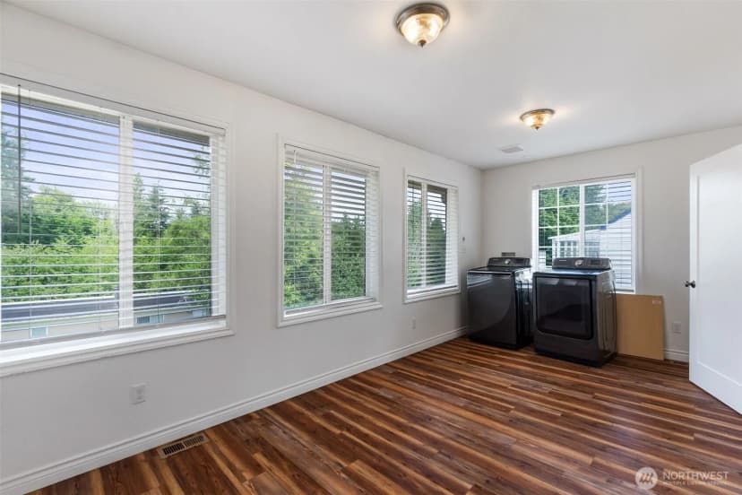 Property photo for 212 Euclid Avenue, Shelton photo 21