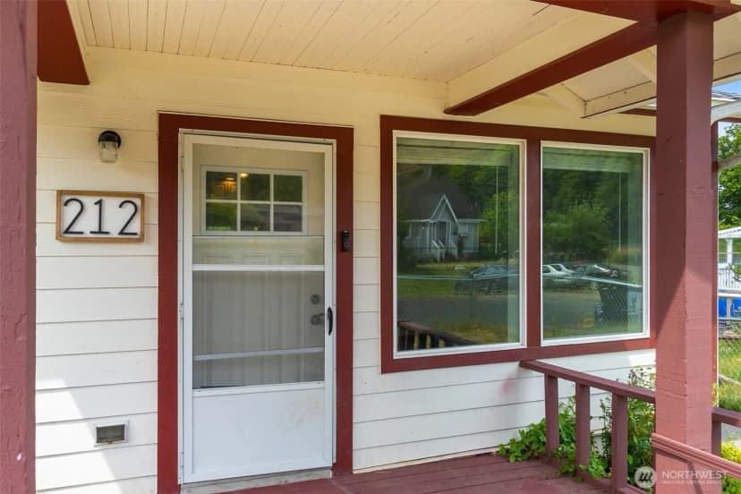 Property photo for 212 Euclid Avenue, Shelton photo 34
