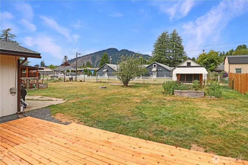 Property photo for 183 E Wood Avenue, Morton photo 12