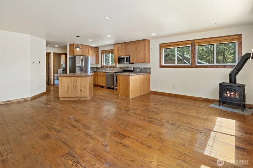 Property photo for 1201 Evergreen Valley Loop, Ronald photo 7