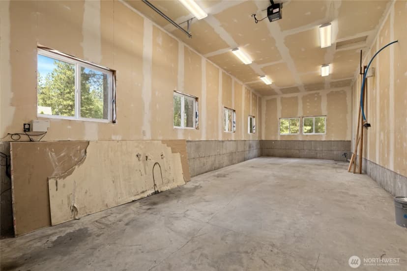 Property photo for 1201 Evergreen Valley Loop, Ronald photo 19