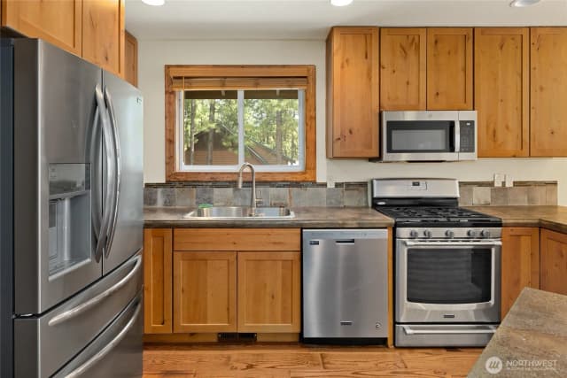 Property photo for 1201 Evergreen Valley Loop, Ronald photo 4