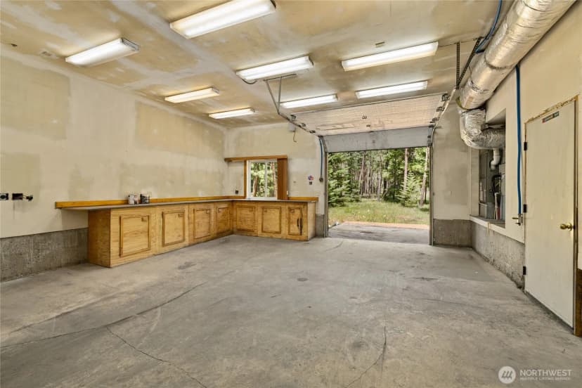Property photo for 1201 Evergreen Valley Loop, Ronald photo 21