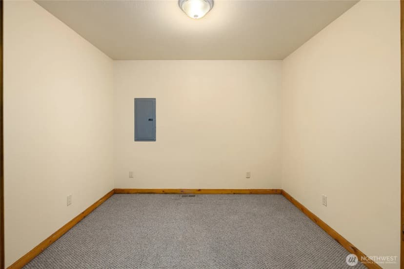 Property photo for 1201 Evergreen Valley Loop, Ronald photo 13