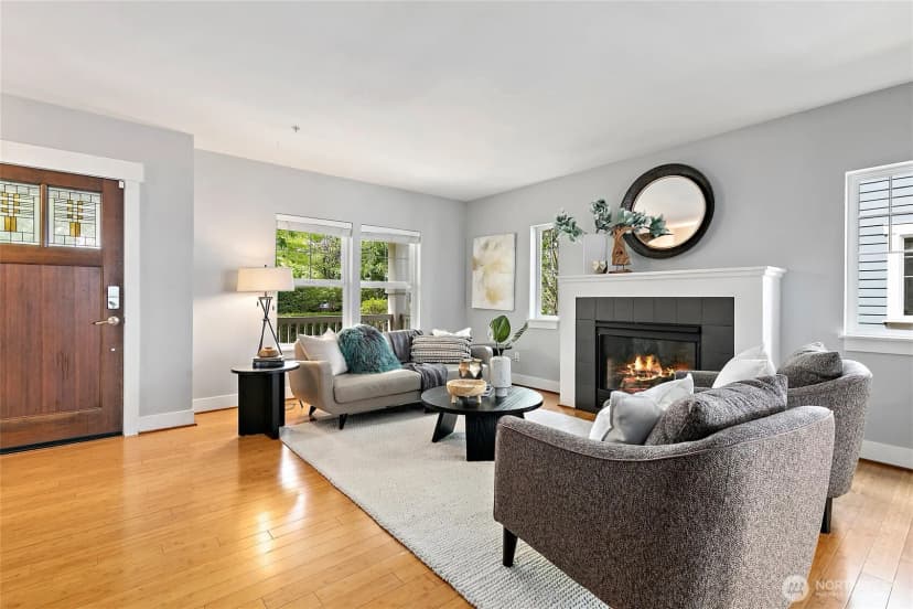 Property photo for 3253 Sw Raymond Street, Seattle photo 4