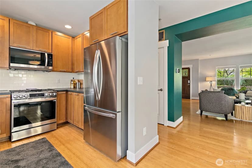 Property photo for 3253 Sw Raymond Street, Seattle photo 13