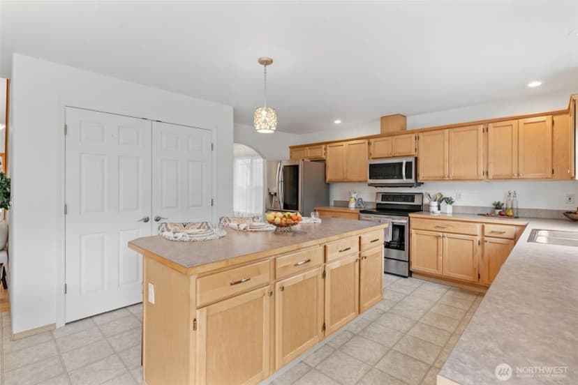 Property photo for 9107 189th Street E, Puyallup photo 13