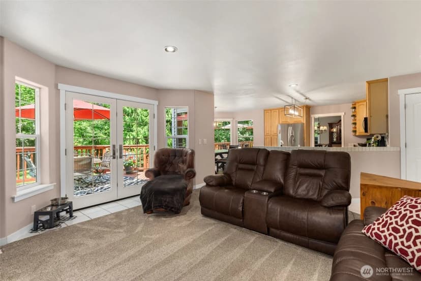 Property photo for 30630 24th Avenue S, Roy photo 16
