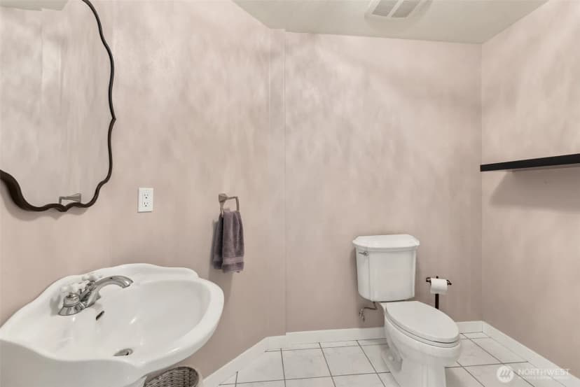 Property photo for 30630 24th Avenue S, Roy photo 18