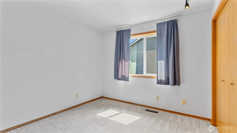 Property photo for 12607 Se 255th Place, Kent photo 29