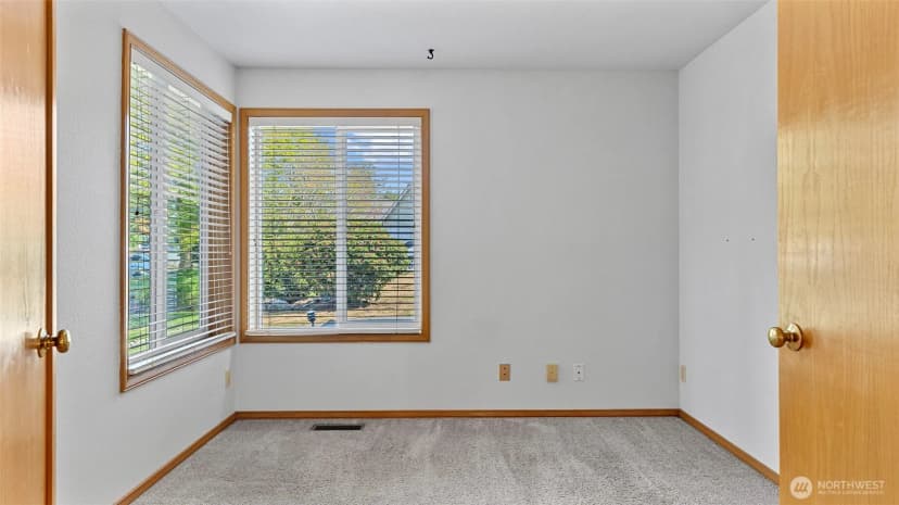 Property photo for 12607 Se 255th Place, Kent photo 18