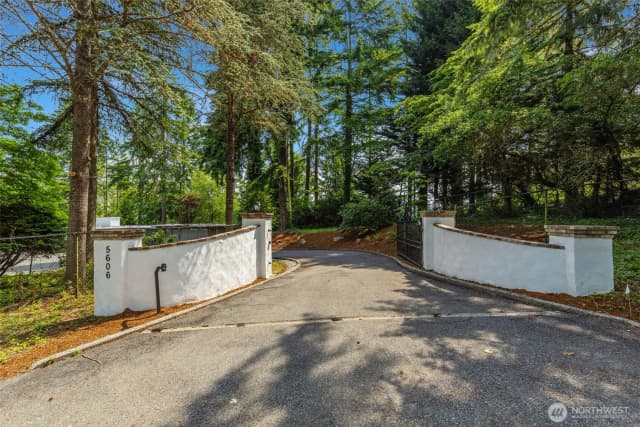 Property photo for 5606 189th Avenue Se, Issaquah photo 2